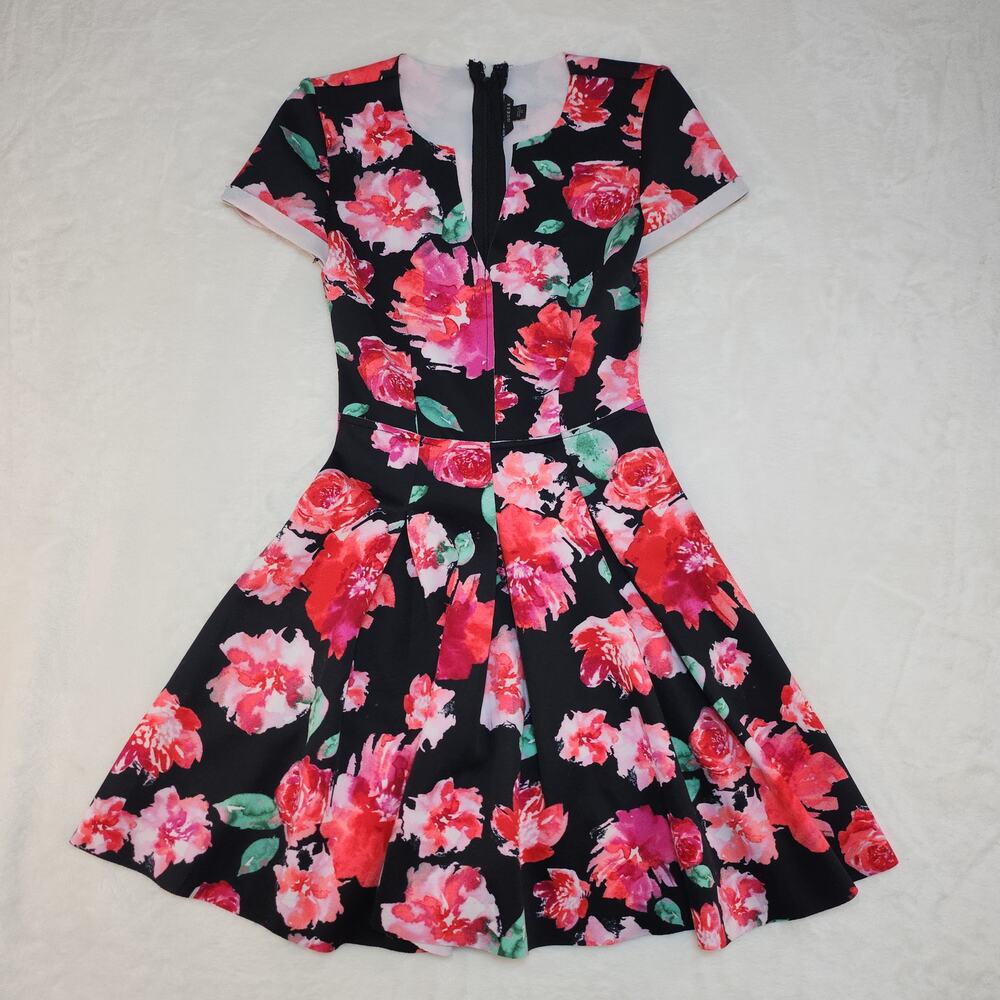 Vintage Y2k Guess Tradwife Dress XS Pleated Fit Flare Floral Whimsy Romantic